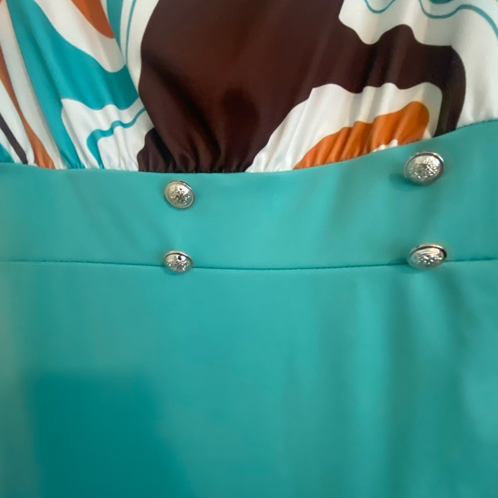 Dress - Picture 3 of 6
